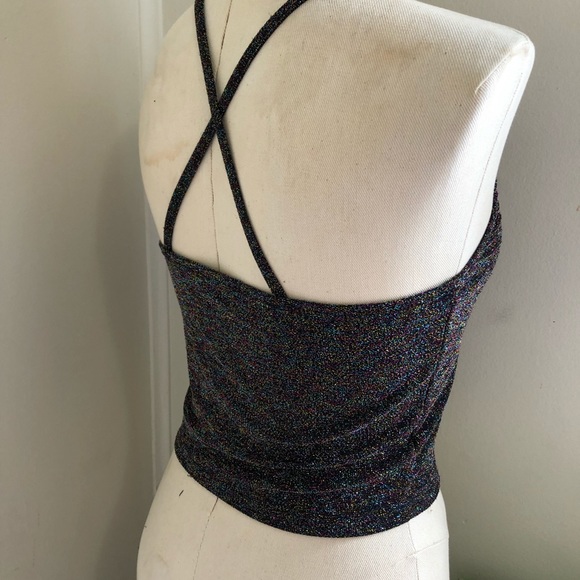 Two Crop Tops Forever 21 - Picture 9 of 11